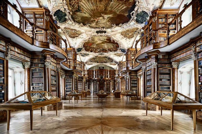 Abbey-library-of-Saint-Gall-2